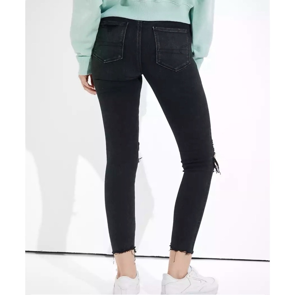 !NWT¡ Black Hi-rise jegging crops. Size 6, 28W.